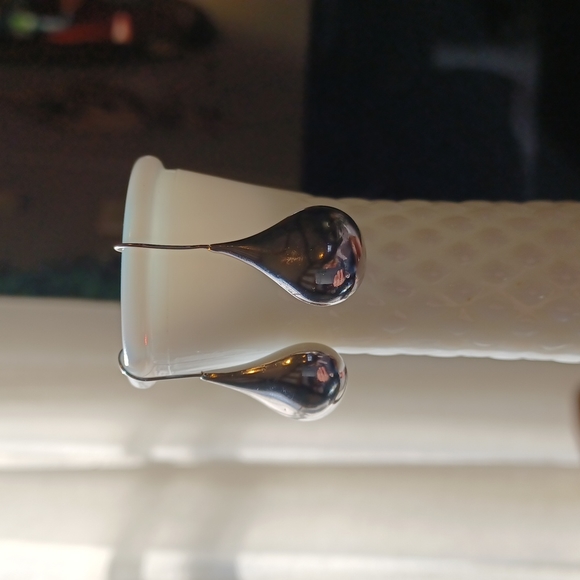 Sold - Picture 2 of 12